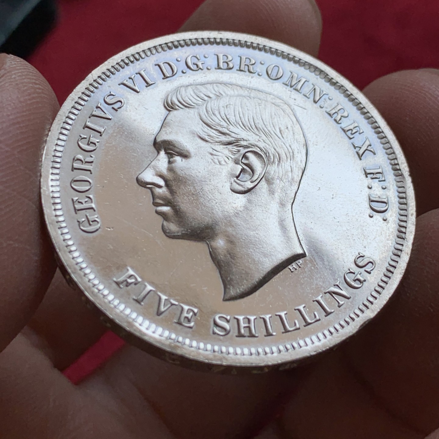 《竞宝斋》第140场-周日，周一，周四 3拍 (全场包邮) 英国 1951年 乔治六世 最后的马剑 克朗镍马剑 绿盒带证书