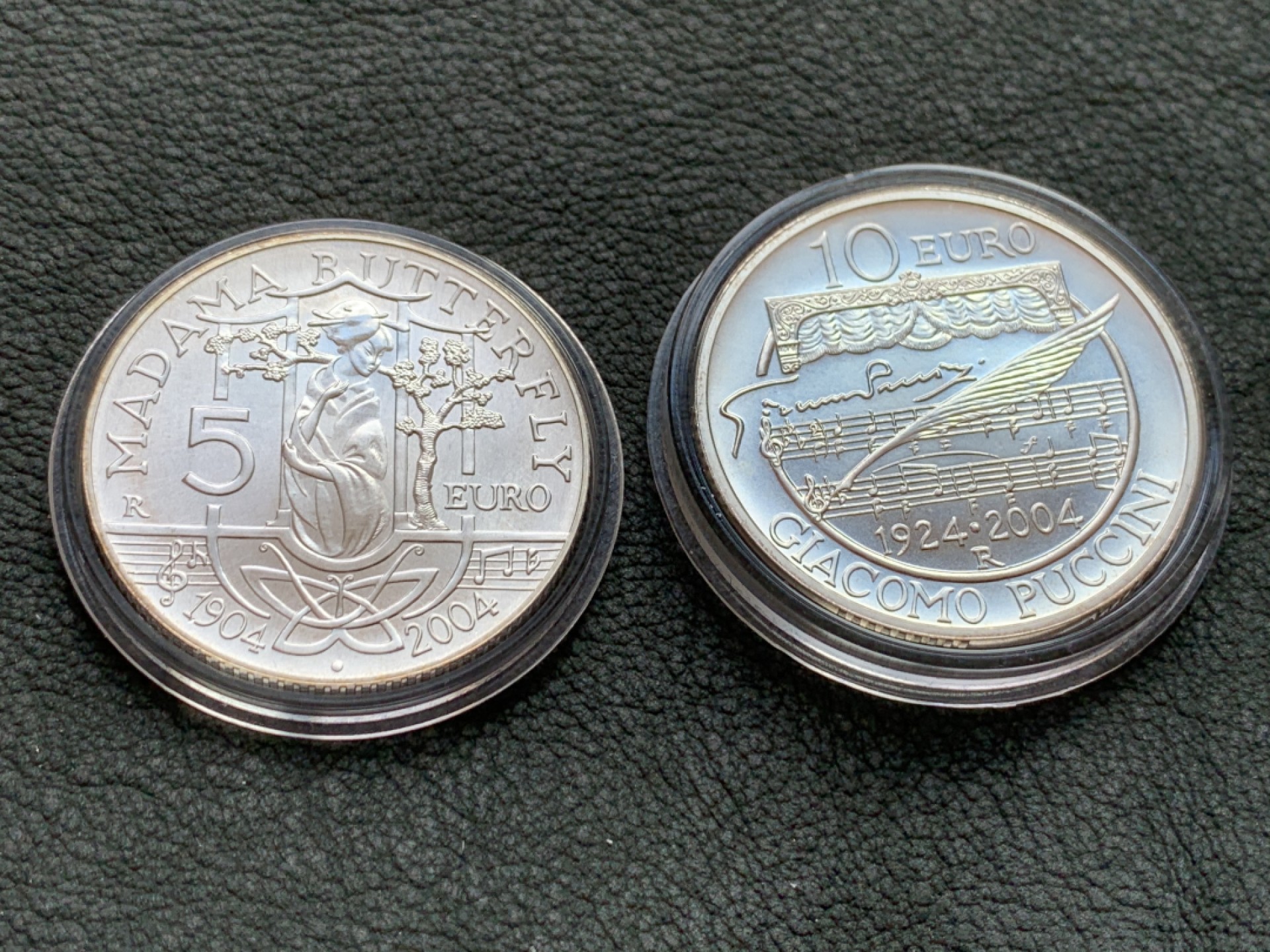 《竞宝斋》第140场-周日，周一，周四 3拍 (全场包邮) 意大利 2004年 克劳斯获奖币《蝴蝶夫人》普制一对 925银18克+22克=40克