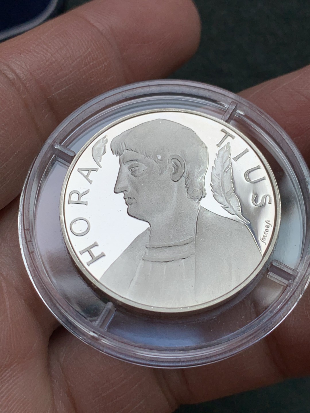 《竞宝斋》第140场-周日，周一，周四 3拍 (全场包邮) 意大利 1993年 “好的开始是成功的一半”罗马诗人 贺拉斯 1000里拉精制银币 原盒