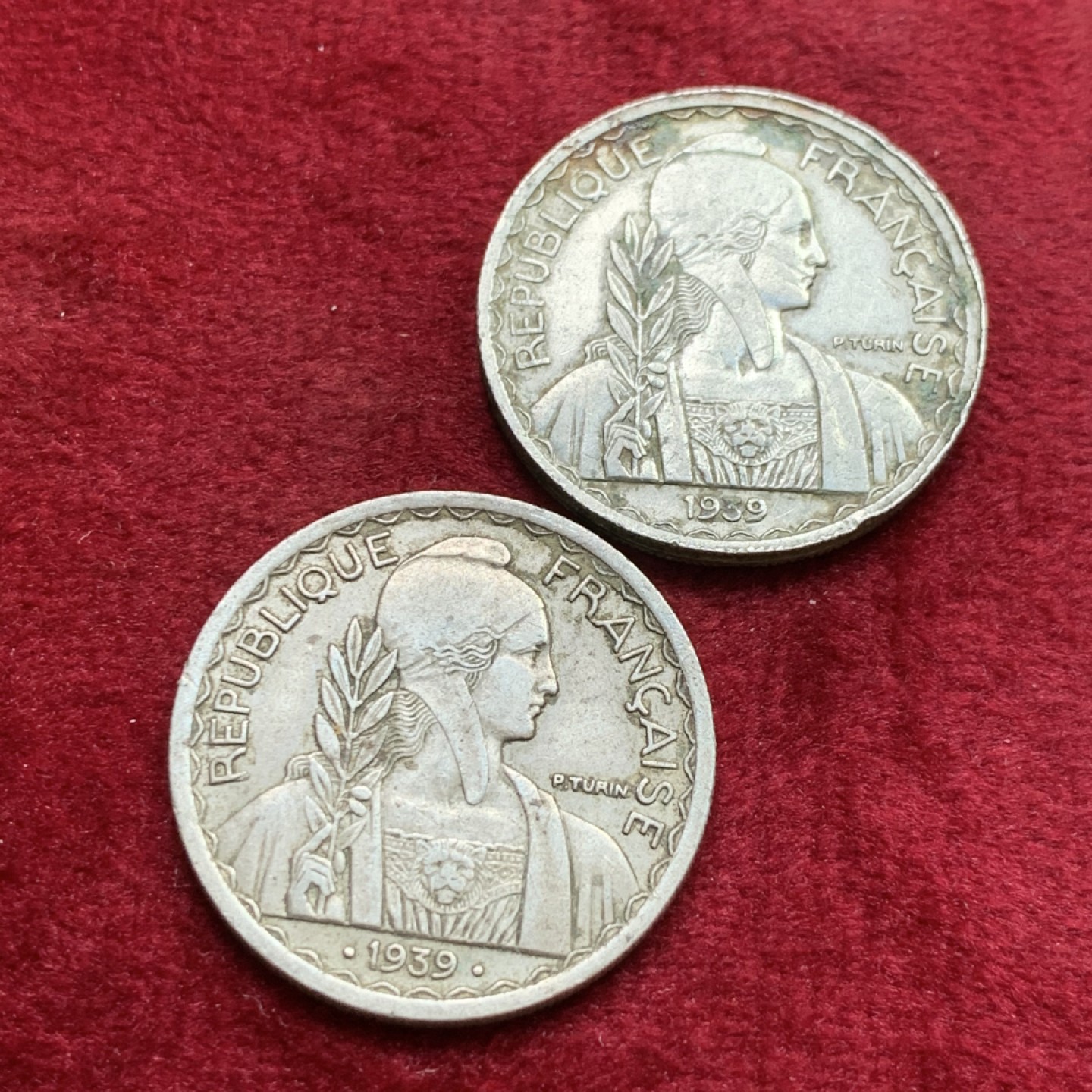 《竞宝斋》第140场-周日，周一，周四 3拍 (全场包邮) 法属印支1939年20分镍币两种不同（槽边少）