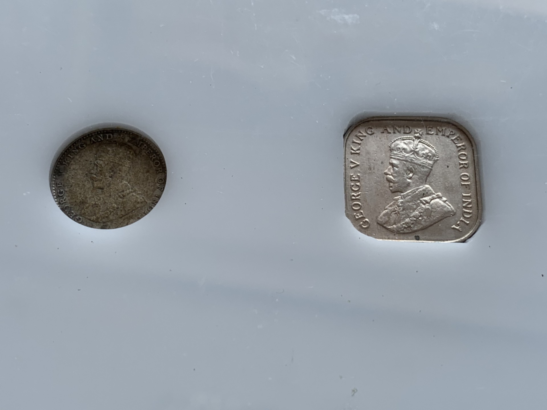 《竞宝斋》第140场-周日，周一，周四 3拍 (全场包邮) 锡兰亚克力乔治五世套币