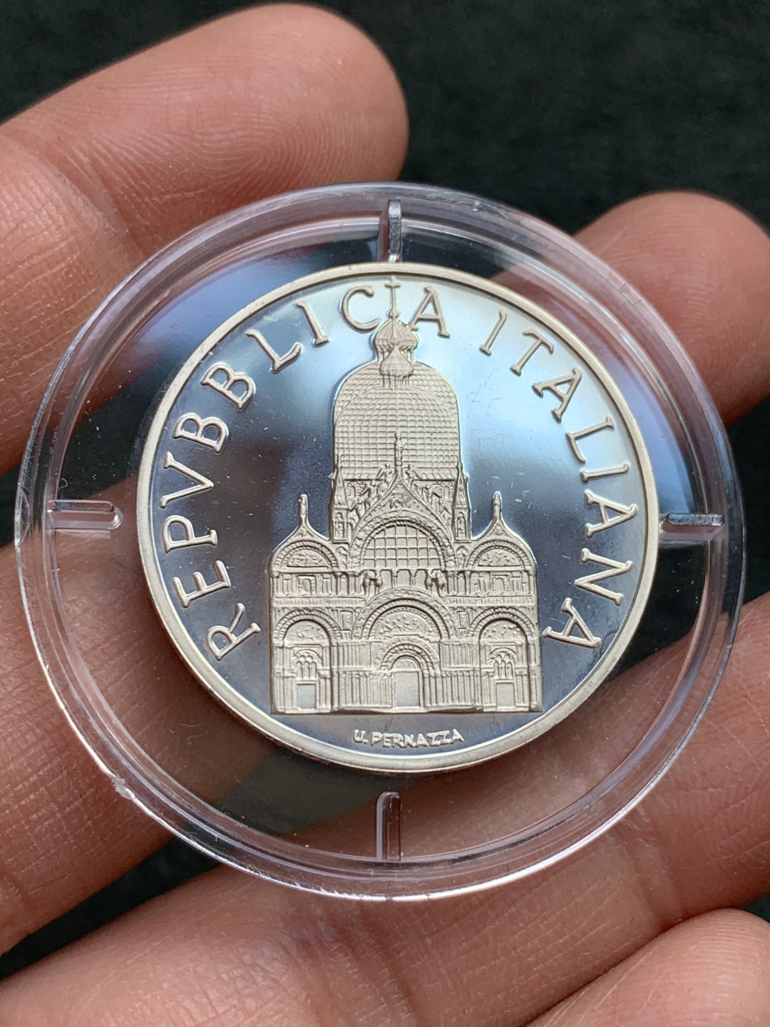 《竞宝斋》第140场-周日，周一，周四 3拍 (全场包邮) 意大利 1994年 圣马可教堂 900周年 1000里拉纪念银币 精制原盒