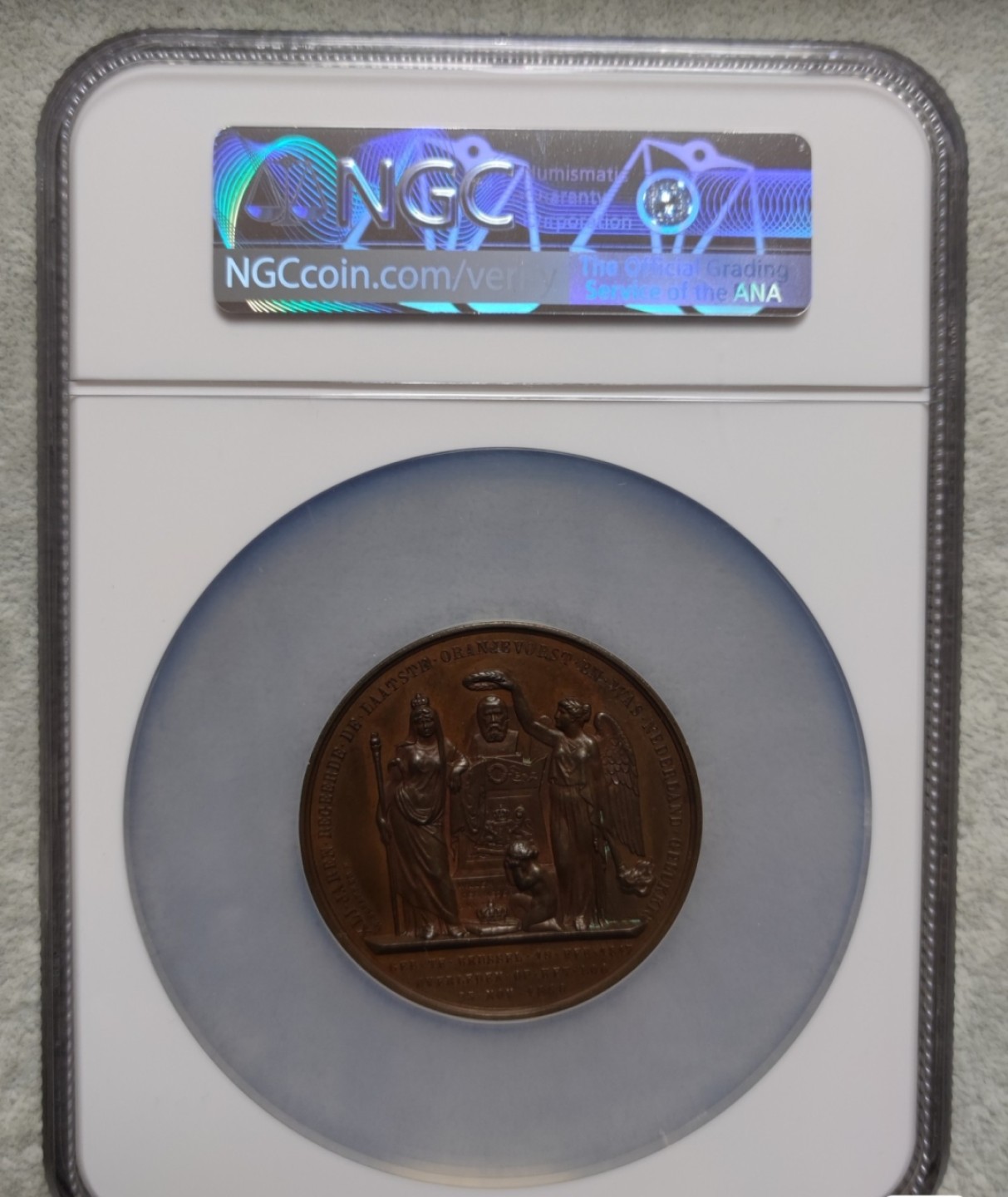 章显文化，周五晚自动结拍 NGC尼德兰国王和卢森堡大公威廉三世纪念铜章 1890年逝世纪念