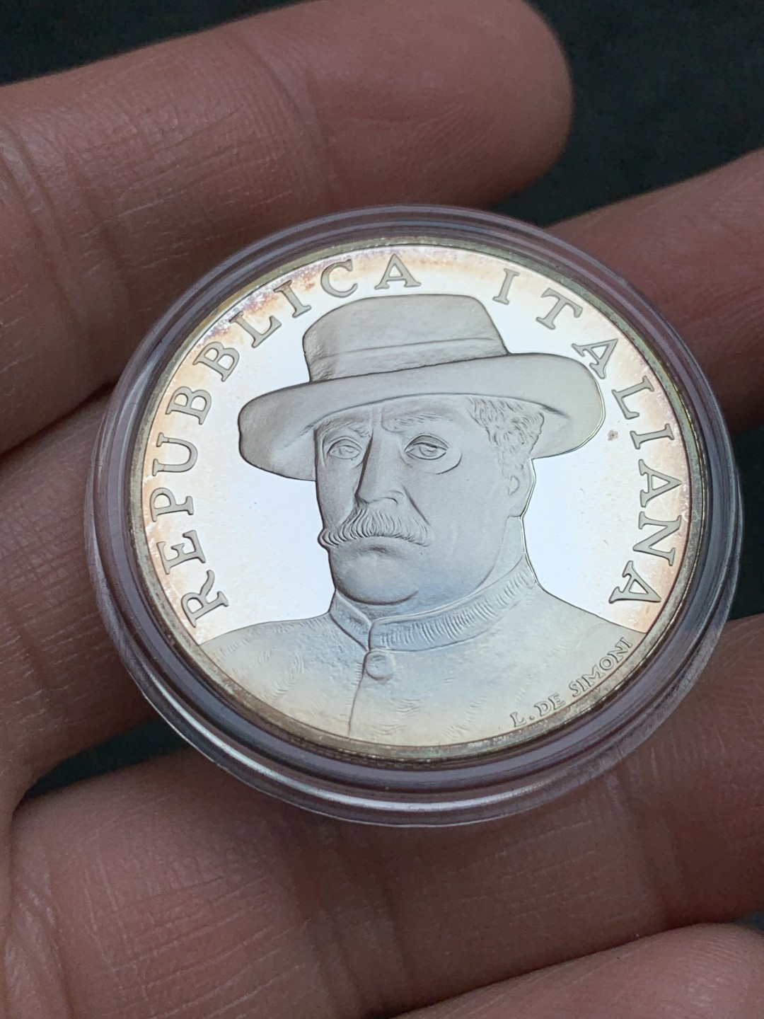 《竞宝斋》第140场-周日，周一，周四 3拍 (全场包邮) 意大利 2004年 克劳斯获奖币《蝴蝶夫人》精制制一对 925银18克+22克=40克 发行量 8000