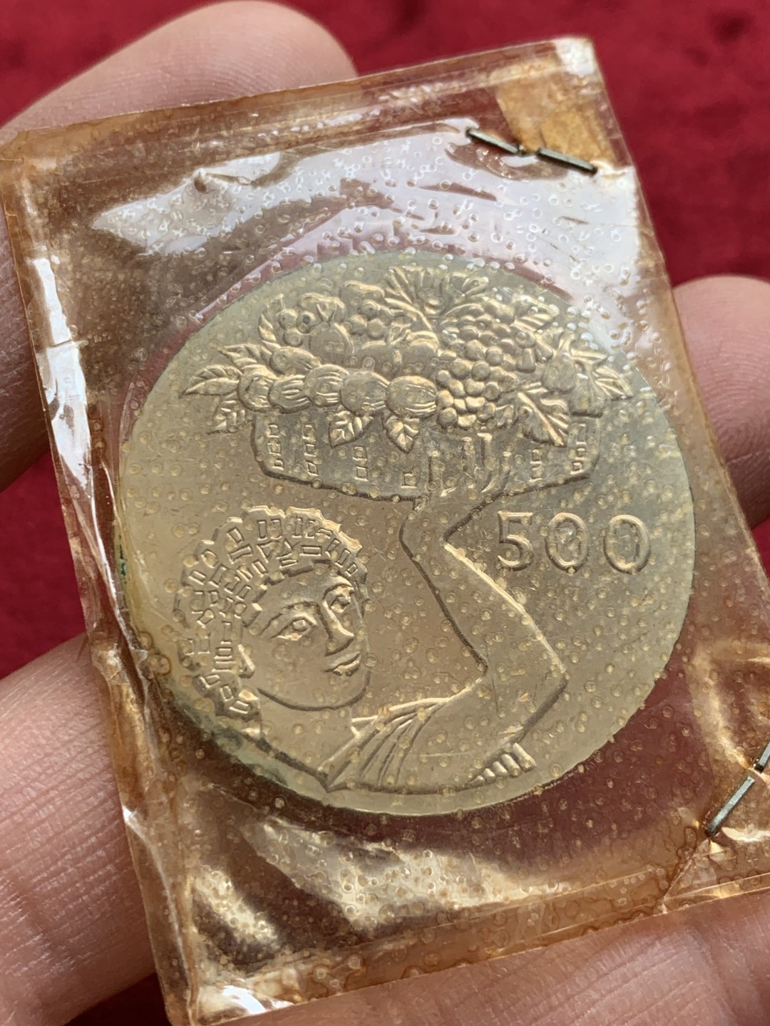 《竞宝斋》第140场-周日，周一，周四 3拍 (全场包邮) 塞浦路斯1970年原盒FAO纪念精制银币