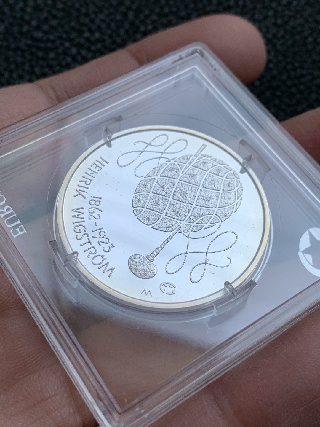 《竞宝斋》第140场-周日，周一，周四 3拍 (全场包邮) 欧洲之星 芬兰2012年亨利克威格斯特伦150周年诞辰纪念银币