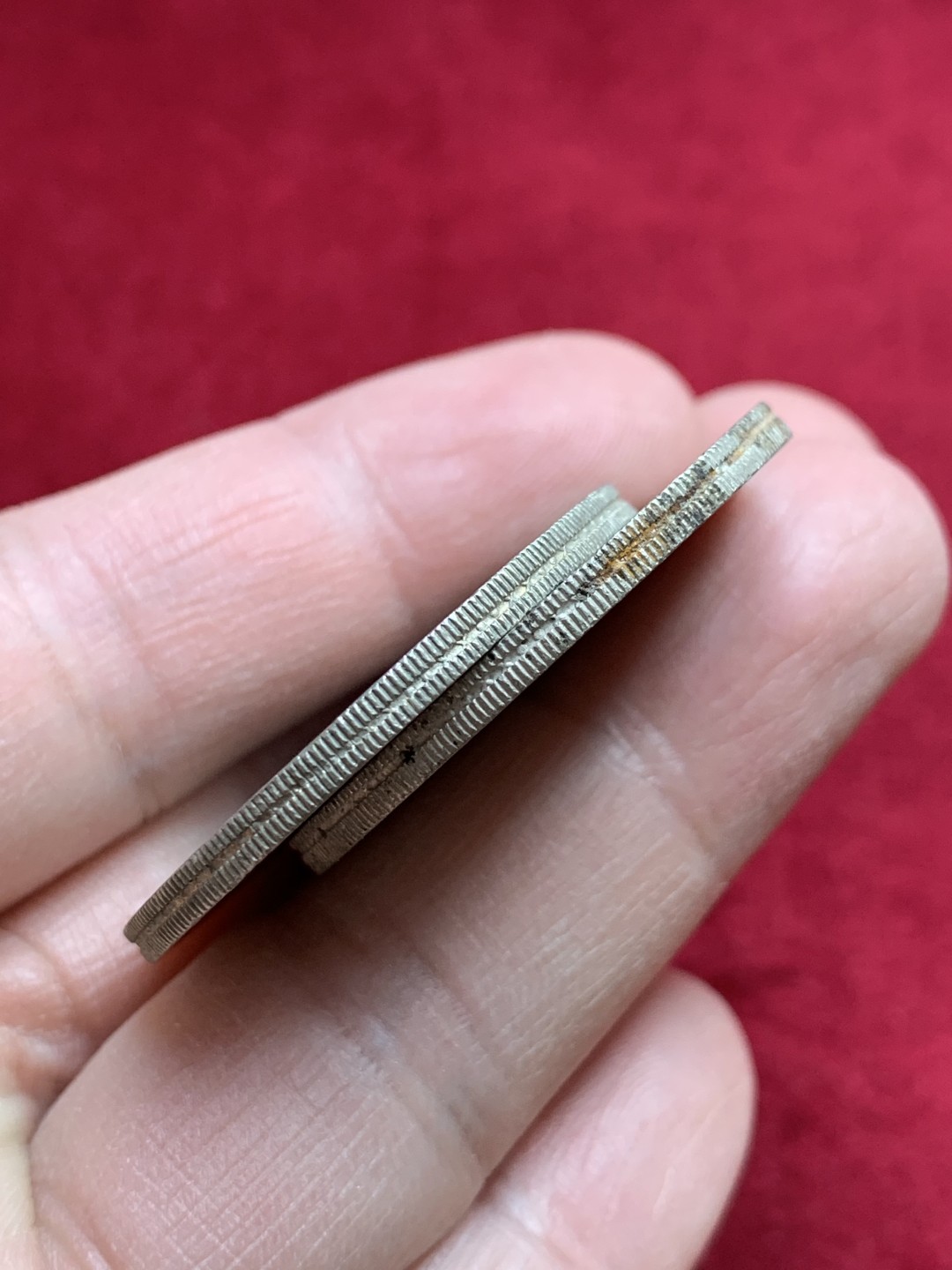 《竞宝斋》第140场-周日，周一，周四 3拍 (全场包邮) 法属印支1皮阿斯特大镍币两种不同（槽边稀少）