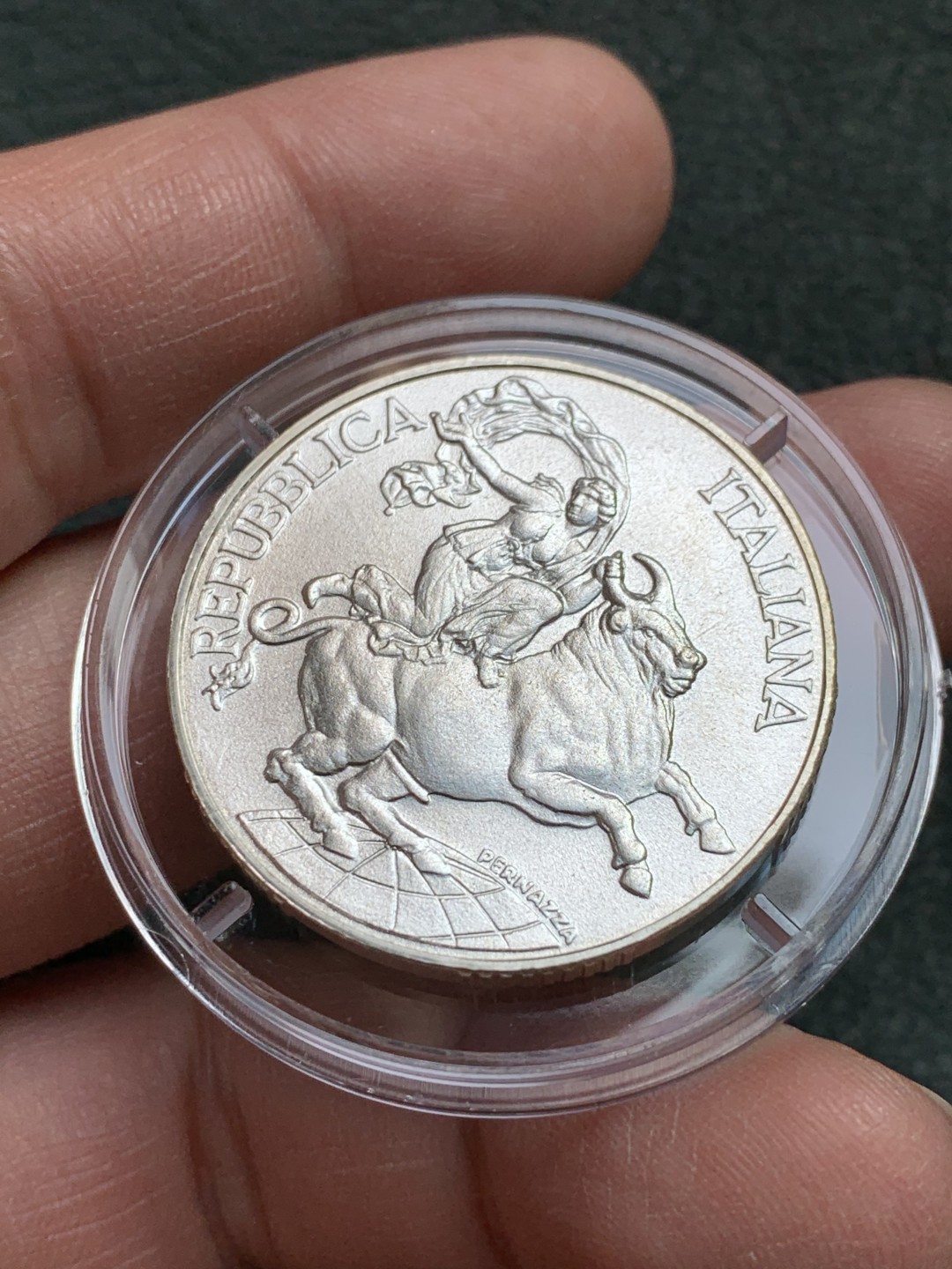 《竞宝斋》第140场-周日，周一，周四 3拍 (全场包邮) 意大利 1995 10000里拉 女神骑牛银币