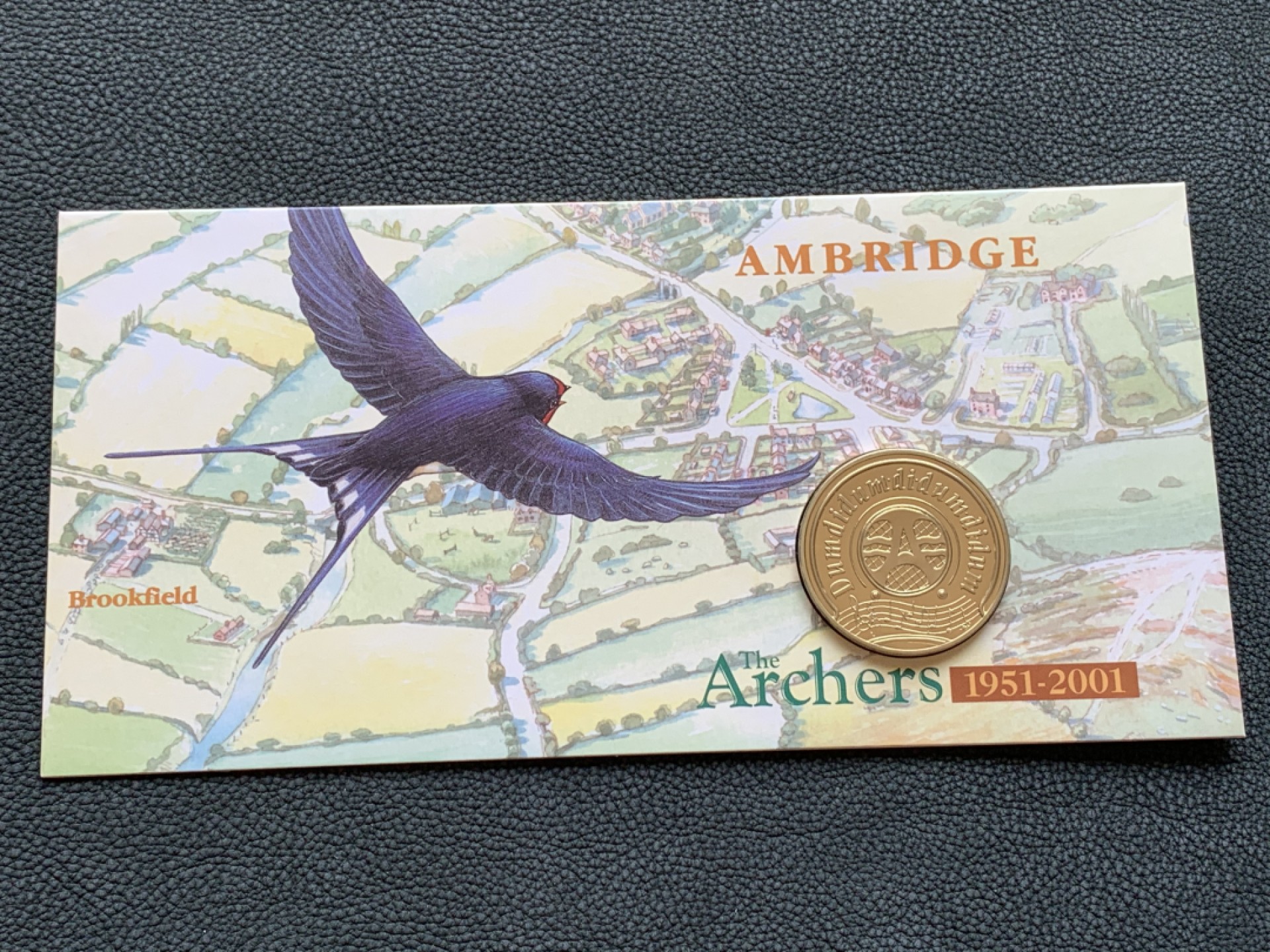 《竞宝斋》第140场-周日，周一，周四 3拍 (全场包邮) 英国2001年 英国皇家铸币局纪念封+英国2019年 英国5镑克朗型纪念币 威斯敏斯特十野兽之一（金雀花王朝的猎鹰）