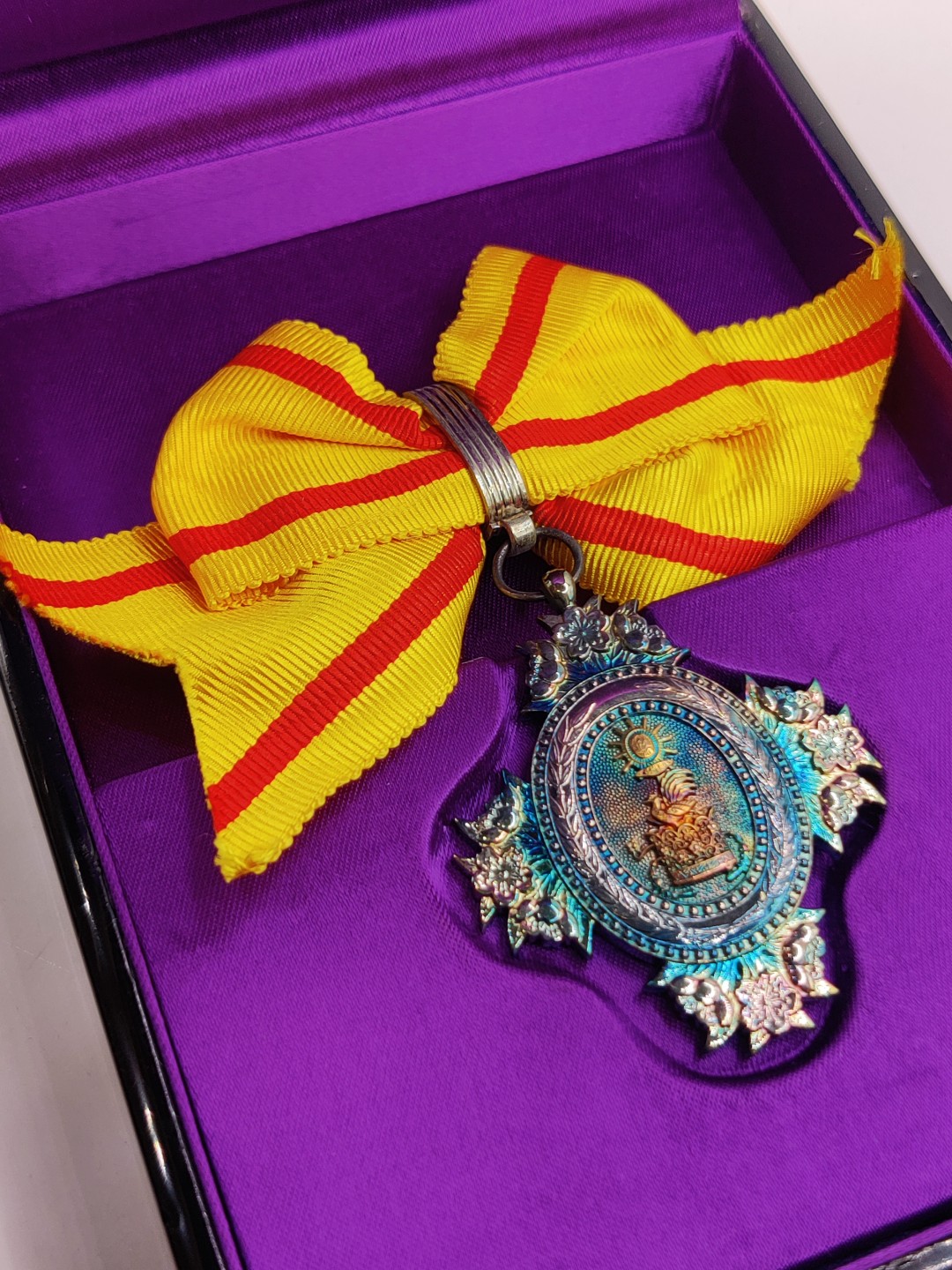 全场0元起拍 第36期 咸鱼国勋章拍卖专场 3月8日（周三）下午6：00开始 日本七等宝冠章 银制