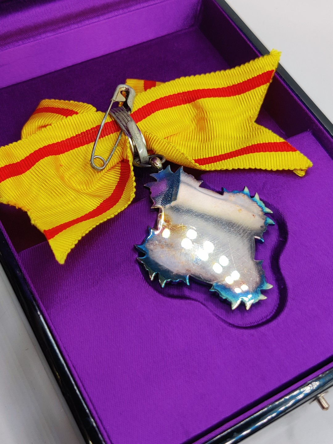 全场0元起拍 第36期 咸鱼国勋章拍卖专场 3月8日（周三）下午6：00开始 日本七等宝冠章 银制