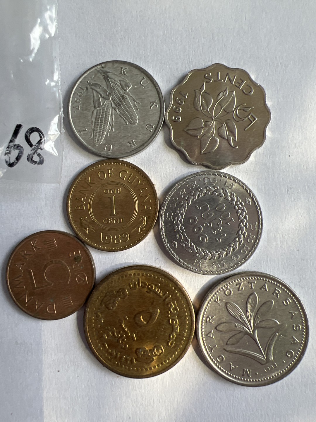 泡泡堂第250期  世界硬币 （无押金，捡漏，全场20包邮，偏远地区除外，接收代拍业务） 硬币一袋68