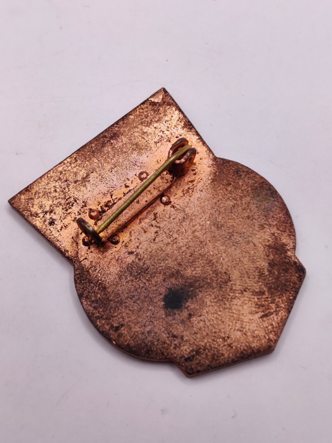 全场0元起拍 第36期 咸鱼国勋章拍卖专场 3月8日（周三）下午6：00开始 东德警察证章