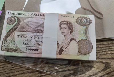 1986年圣赫勒拿20镑 全新绝品无47号段刀拆 全场包申通快递 - 1986年圣赫勒拿20镑 全新UNCA1冠 号码099208