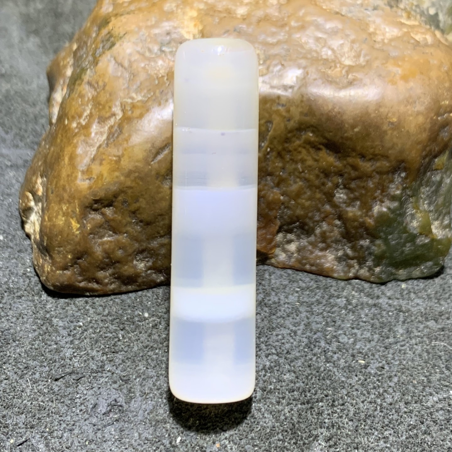 精美千层纹缠丝玛瑙直桶，桶珠一个