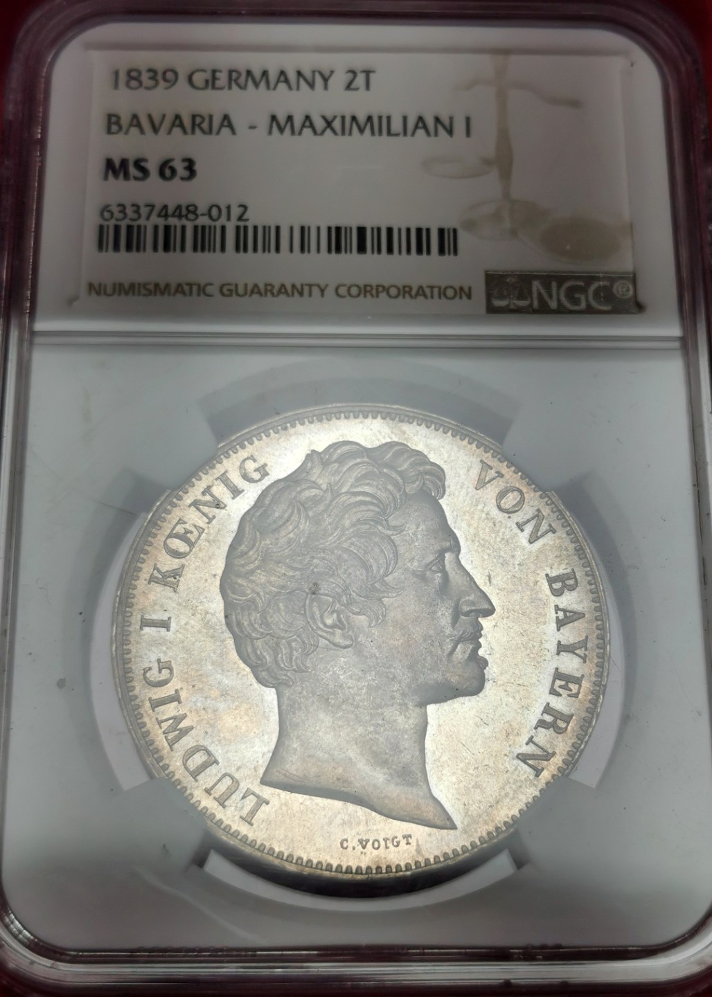 凡希社世界钱币微拍第二百三十期 荐！1839巴伐利亚马克西米连纪念2泰勒大银NGC-MS63淡色紫金彩！