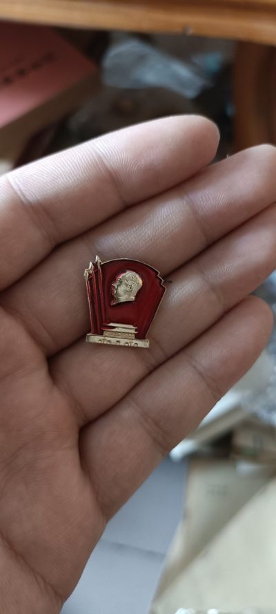 红色收藏专场——书籍、徽章、杂项 - 异形，三面红旗，全品