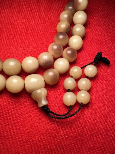 手串木器杂件｜拍卖专场 精品天然未脱脂高密度血沁驼骨/佛珠串珠/108圆形念珠