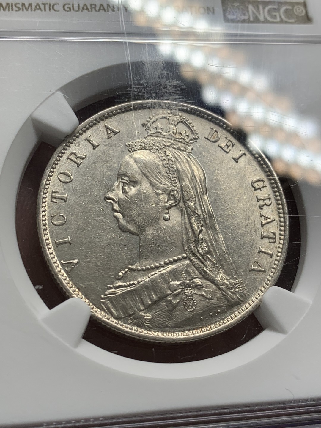 《竞宝斋》第141场-周日，周一 2场 (全场包邮) NGC-MS61 英国 1887年 维多利亚女王1/2克朗 银币