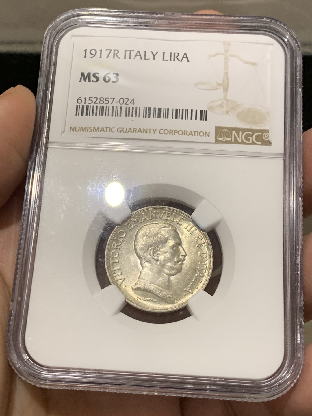 《竞宝斋》第141场-周日，周一 2场 (全场包邮) NGC MS63 意大利 1917年 马车1里拉 银币 状态好转光明显