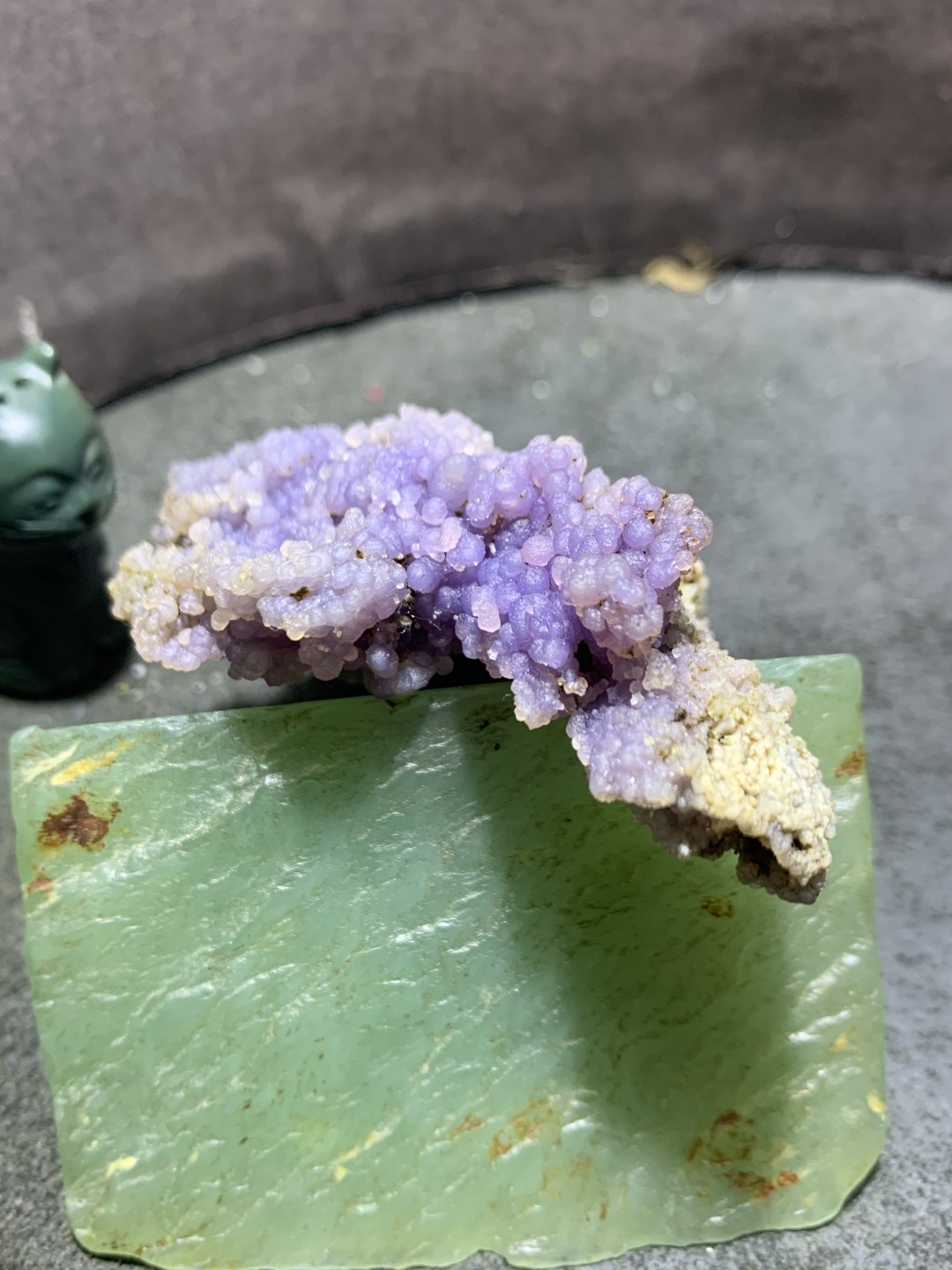 精美印尼双色葡萄玛瑙原石一个