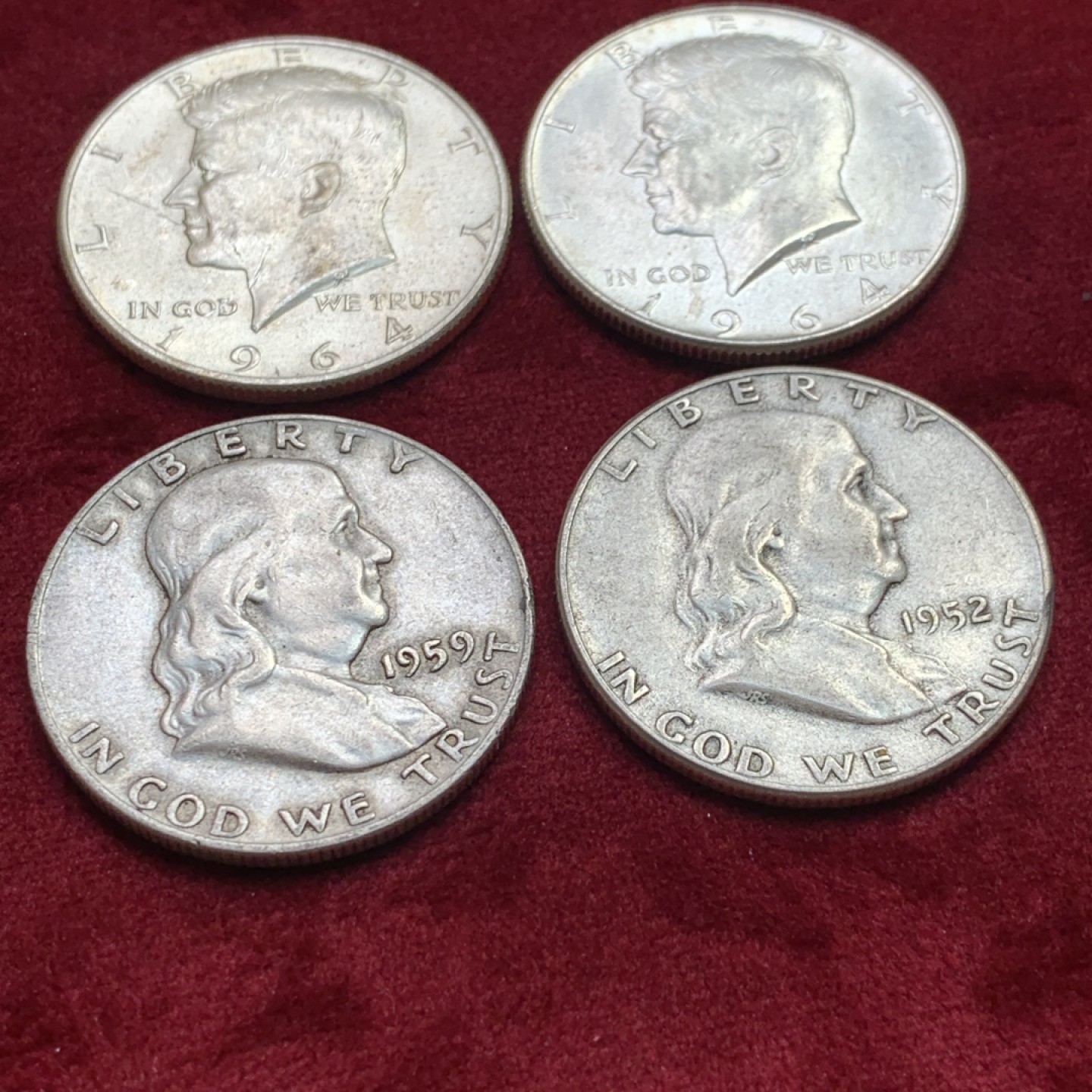 《竞宝斋》第141场-周日，周一 2场 (全场包邮) 美国900银 银币4枚 2枚富兰克林半美元，2枚肯尼迪半美元 单枚12.5克 都是高银版 合计50克900银