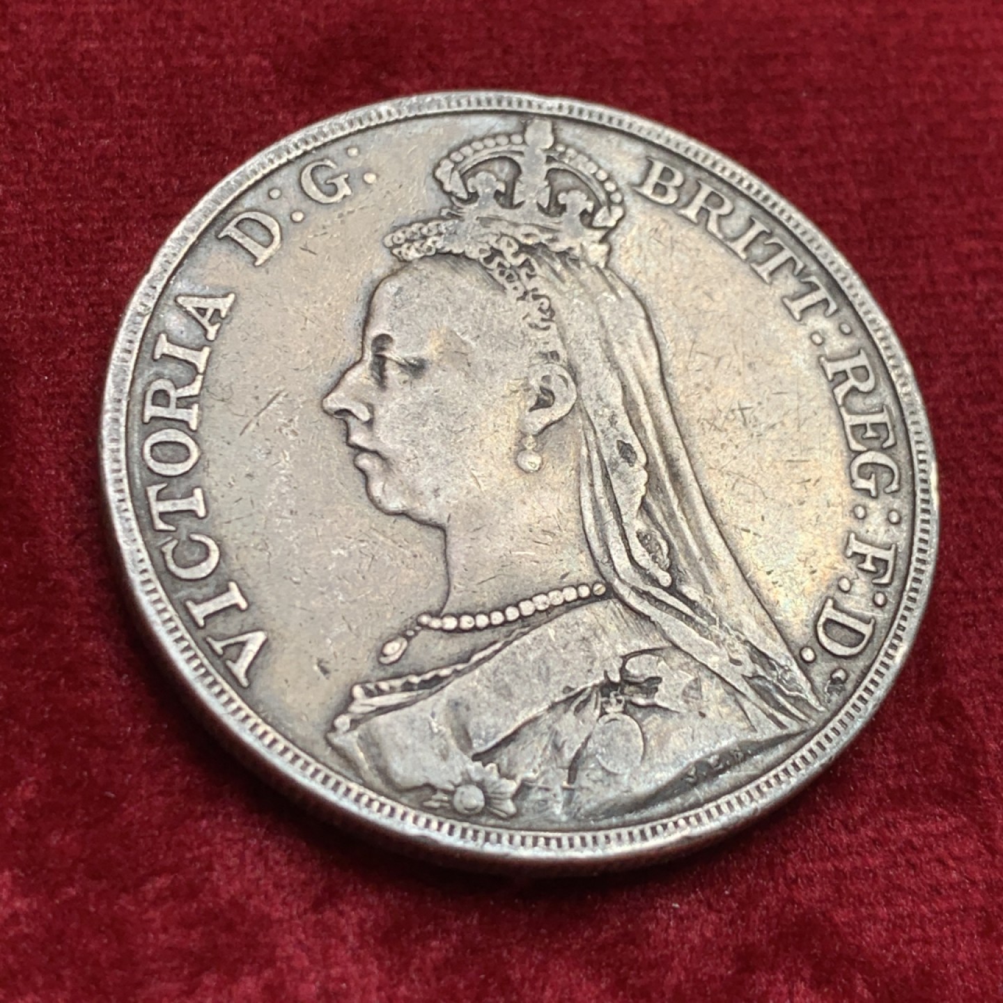 《竞宝斋》第141场-周日，周一 2场 (全场包邮) 英国 1891年 维多利亚 高冠版 马剑克朗大银币 原味状态不错