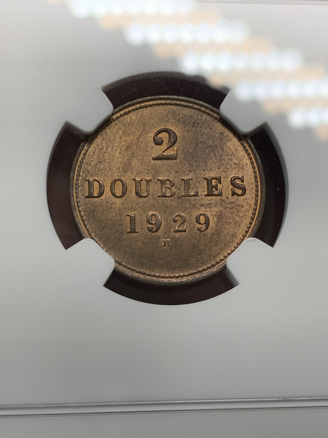 《竞宝斋》第141场-周日，周一 2场 (全场包邮) NGC-MS63RB 英属根西1929 2道布铜币，喜敦厂铸造，经典三狮设计，RB铜光靓丽