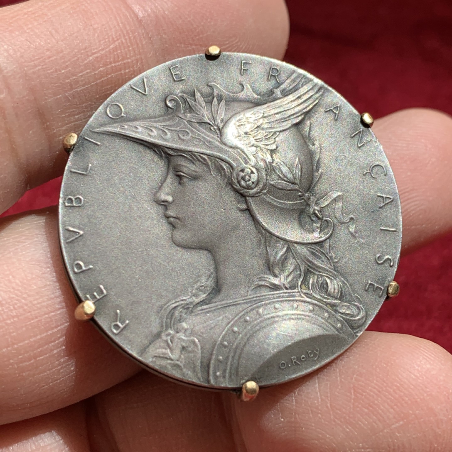 《竞宝斋》第141场-周日，周一 2场 (全场包邮) 法国 罗蒂 玛丽安娜女神 国会议员 银章 带银别针