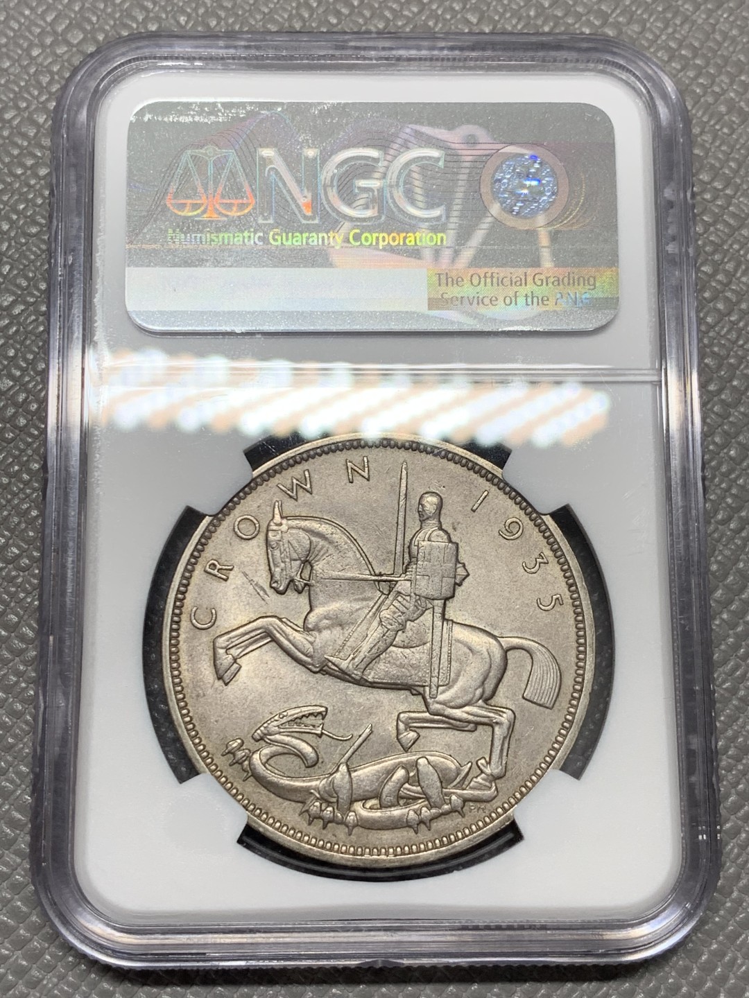 《竞宝斋》第141场-周日，周一 2场 (全场包邮) NGC-MS62 英国 1935年 乔治五世 木马剑1克朗银币