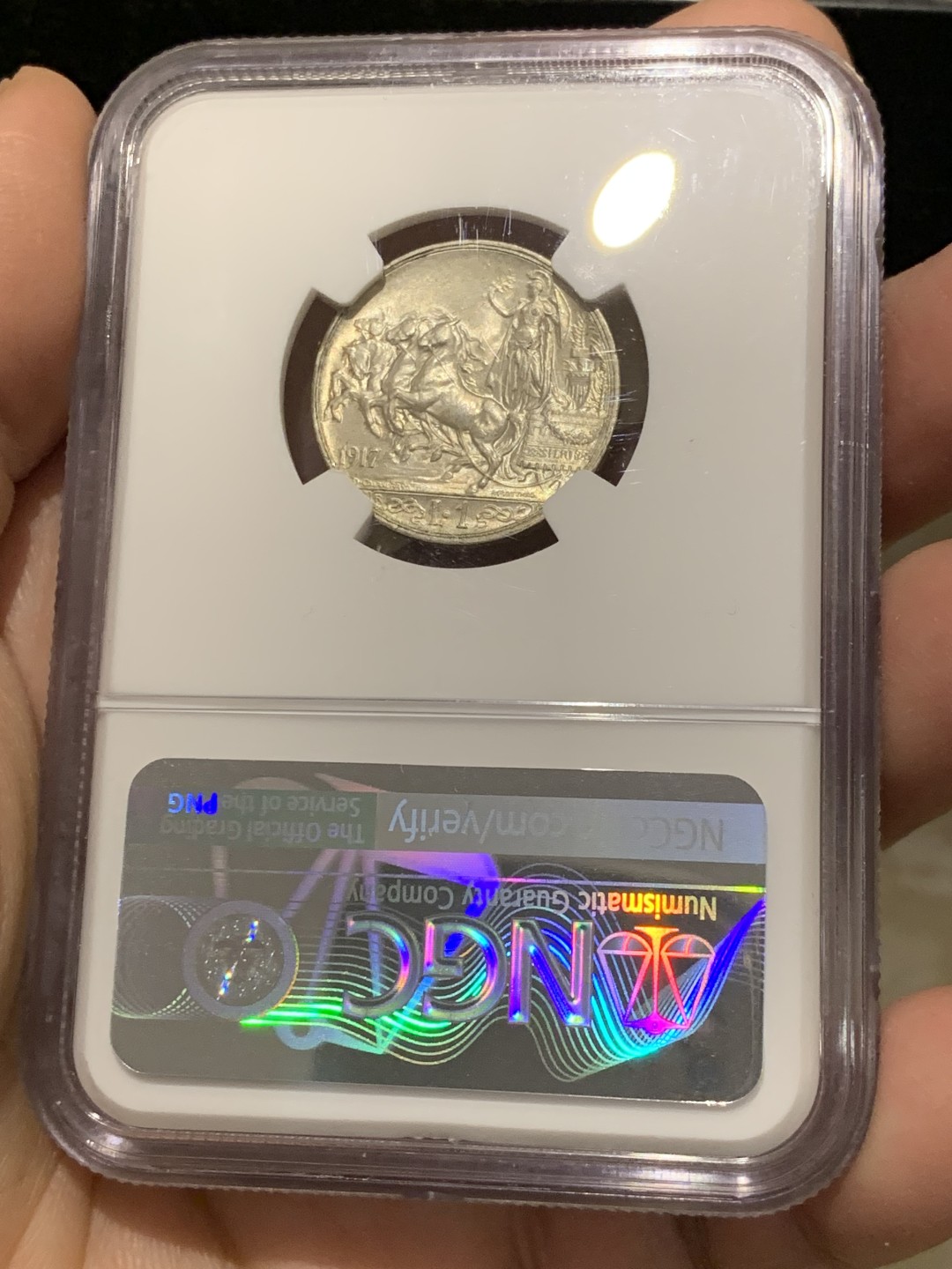 《竞宝斋》第141场-周日，周一 2场 (全场包邮) NGC MS63 意大利 1917年 马车1里拉 银币 状态好转光明显