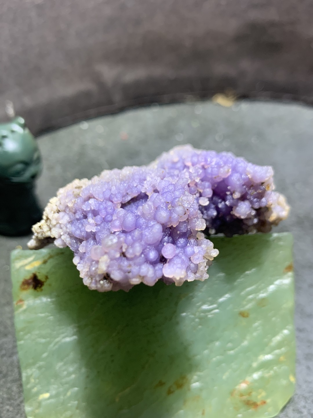 精美印尼双色葡萄玛瑙原石一个