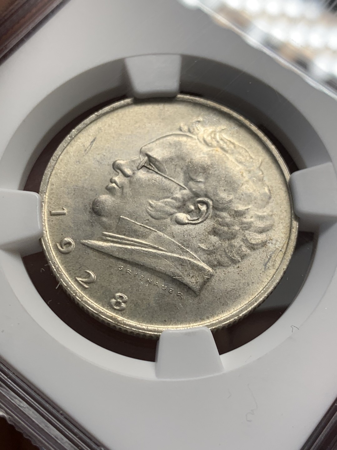 《竞宝斋》第141场-周日，周一 2场 (全场包邮) NGC-MS63 奥地利1928年 2先令银币 早期年份 这品相已经很不错了 少见