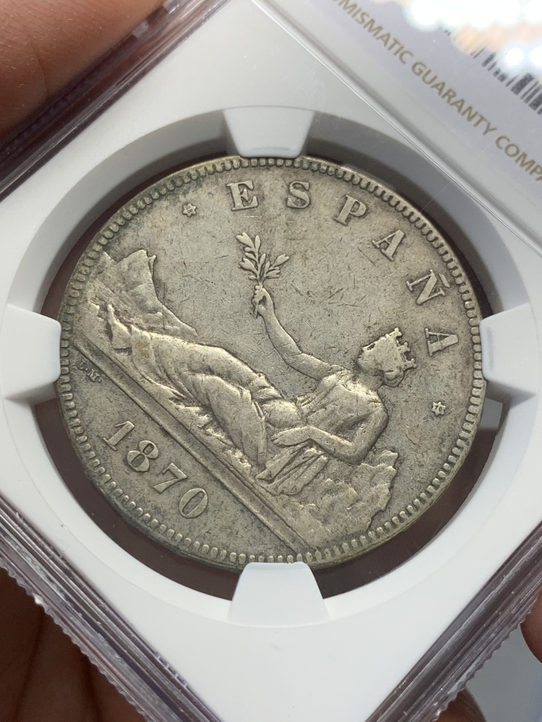 《竞宝斋》第141场-周日，周一 2场 (全场包邮) NGC-XF 西班牙1870年 坐人拿花 5比塞塔 双柱大银币