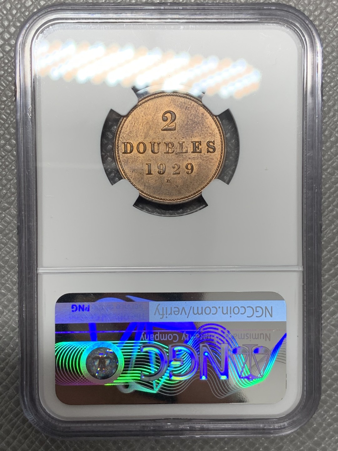 《竞宝斋》第141场-周日，周一 2场 (全场包邮) NGC-MS63RB 英属根西1929 2道布铜币，喜敦厂铸造，经典三狮设计，RB铜光靓丽