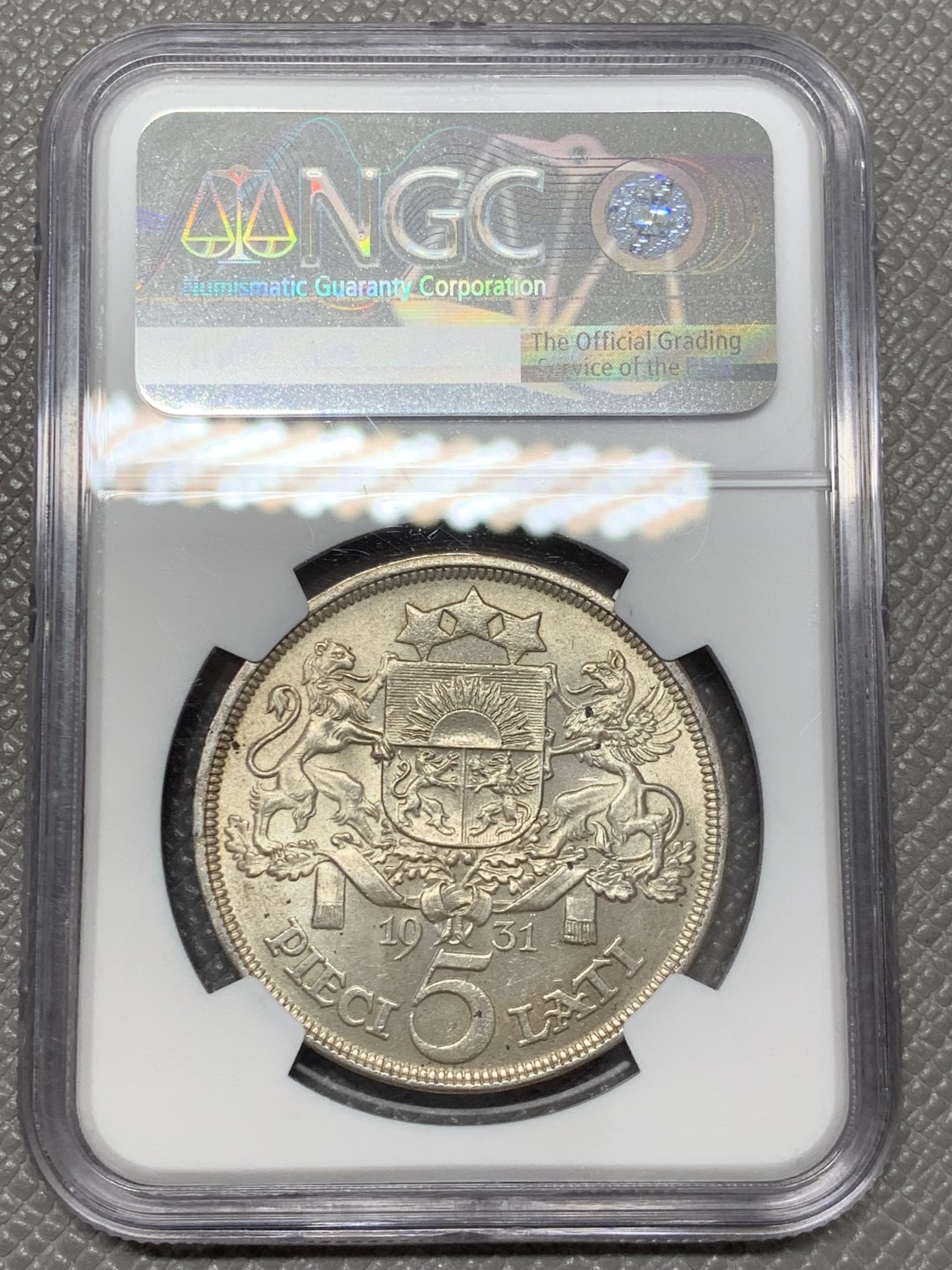 《竞宝斋》第141场-周日，周一 2场 (全场包邮) NGC-MS62  拉脱维亚 1931年5拉特美女大银币 全新转光 外拍热门品种 价格洼地