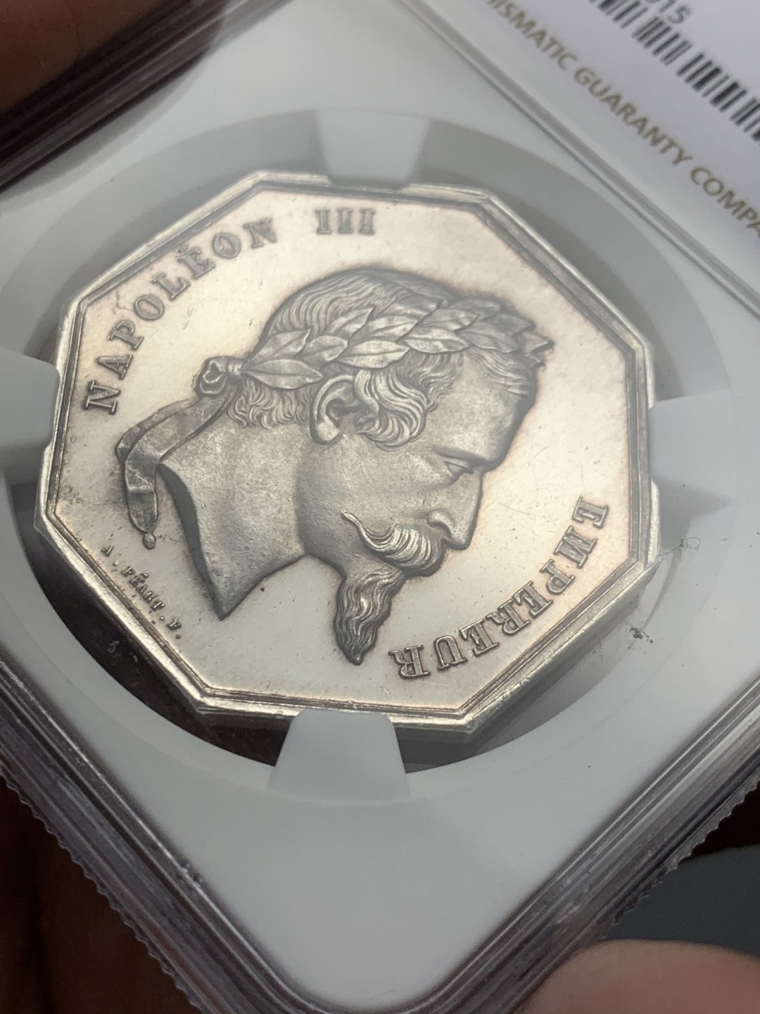 《竞宝斋》第141场-周日，周一 2场 (全场包邮) NGC MS61 1819年法国八角银章，凤凰火灾保险公司，凤凰涅槃，栩栩如生，大块头，细节底板都很好