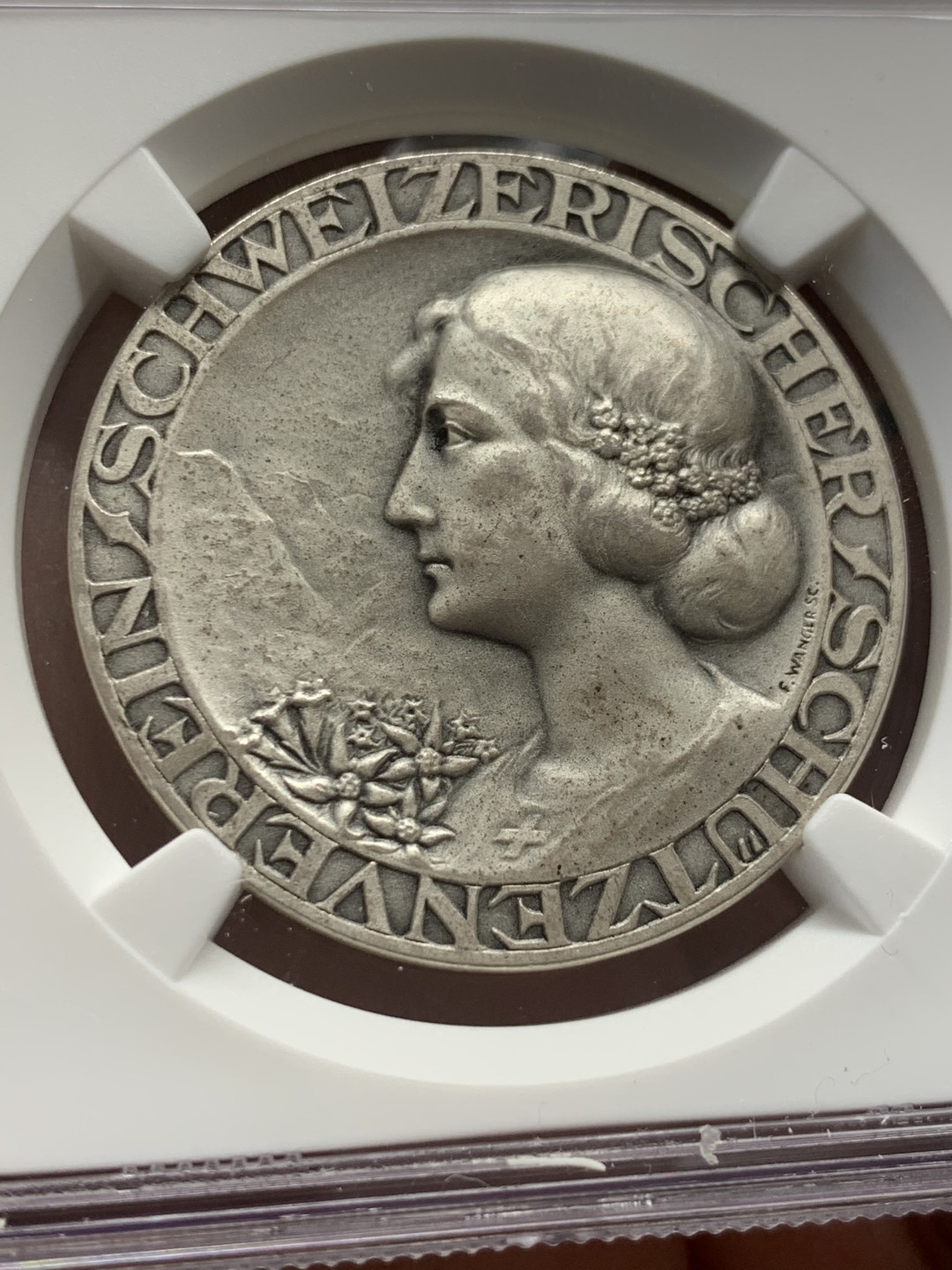 《竞宝斋》第141场-周日，周一 2场 (全场包邮) NGC MS64 1920-30年瑞士射击节女神银章 世纪交替 风格也开始转变 比较有意义