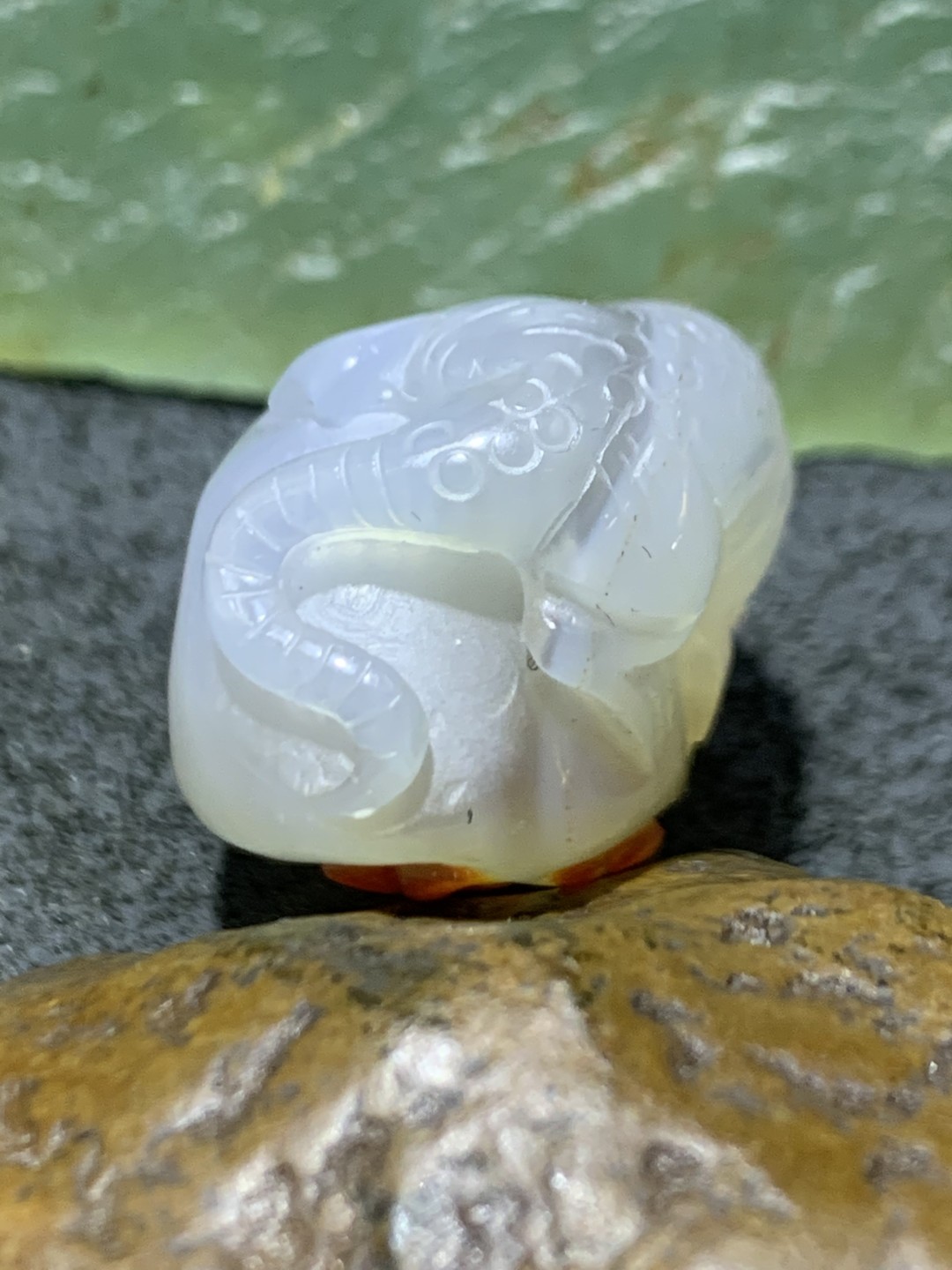 精美高玉化巴西玛瑙手工俏色巧雕如意蜥蜴吊坠一个，