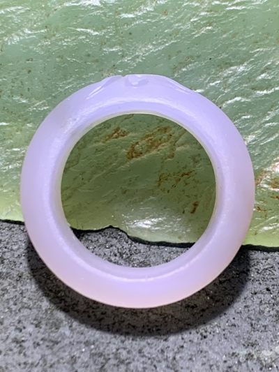 精美高润度冻料蒙料战国红玛瑙雕刻辰字戒指(跑环)一个 - 精美高润度冻料蒙料战国红玛瑙雕刻辰字戒指(跑环)一个