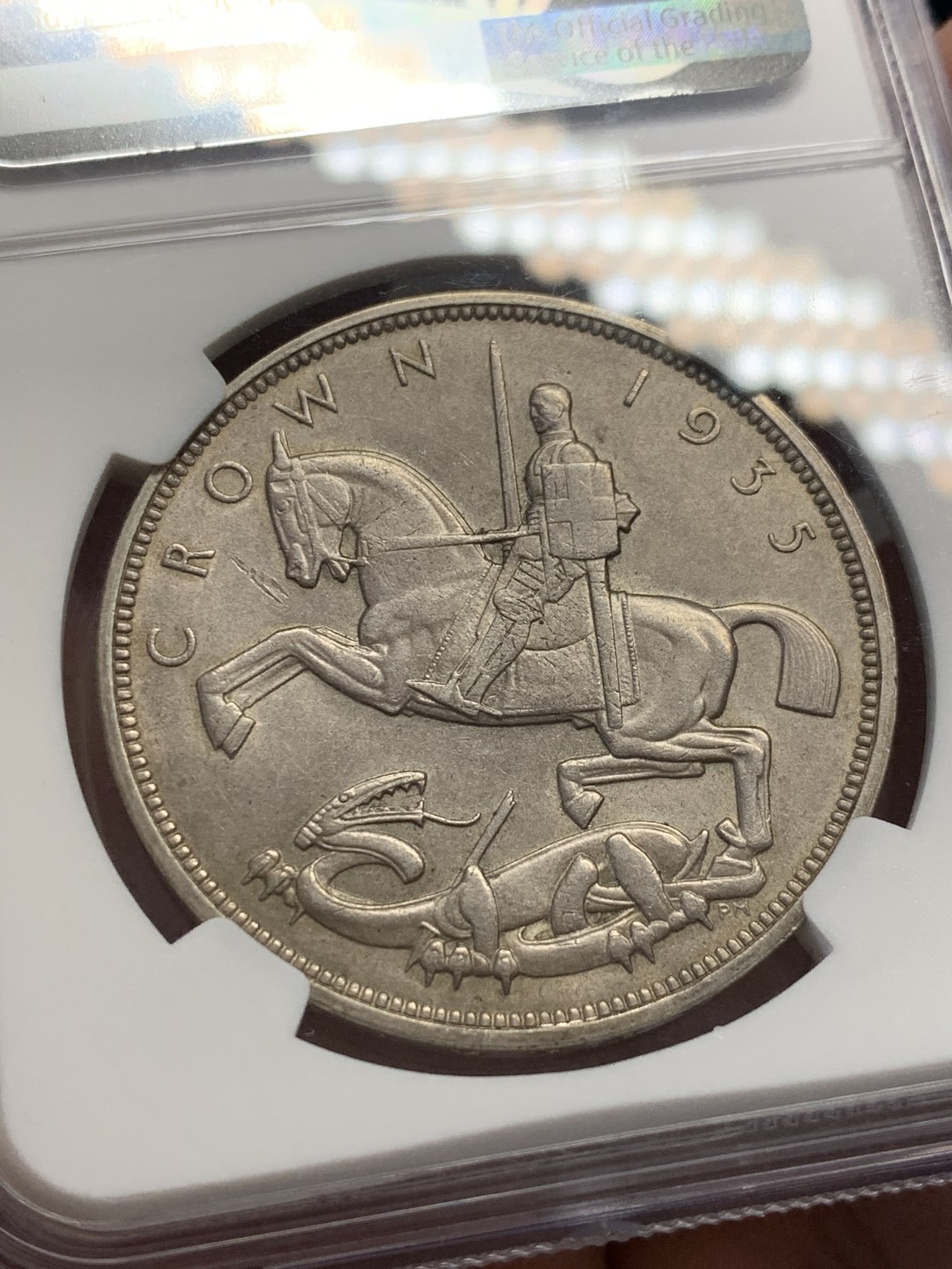 《竞宝斋》第141场-周日，周一 2场 (全场包邮) NGC-MS62 英国 1935年 乔治五世 木马剑1克朗银币