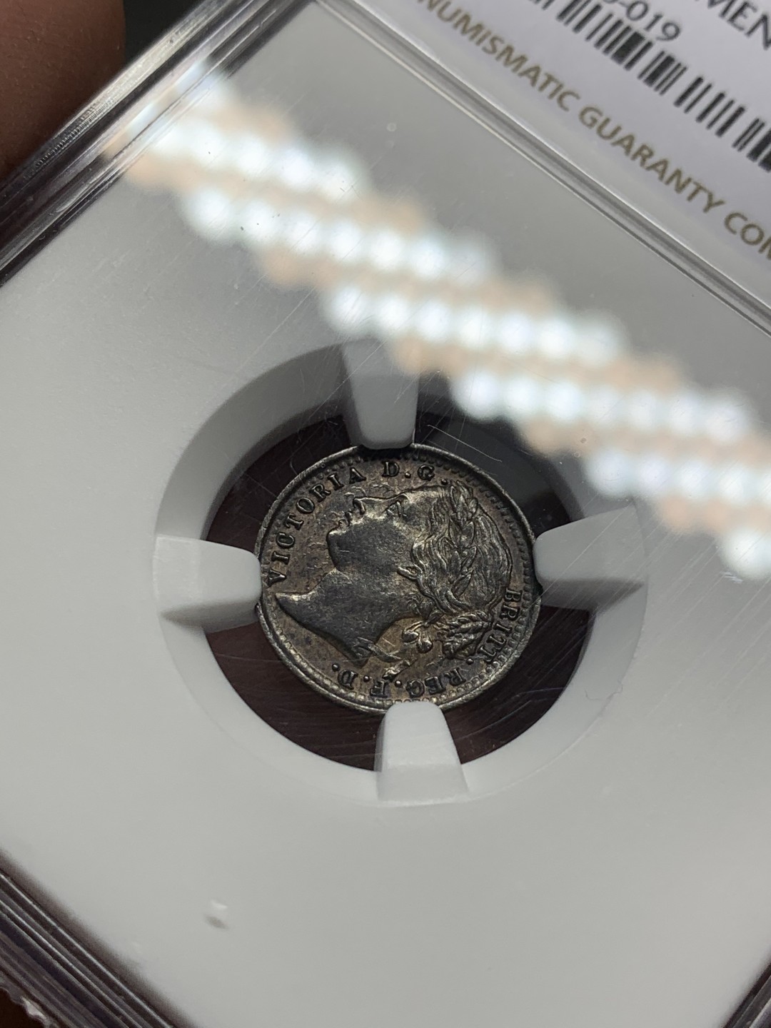 《竞宝斋》第141场-周日，周一 2场 (全场包邮) NGC-UNC 英国1878年 维多利亚女王 1/3F铜币 早期青年头很难见到这样的品相 没有出分有点可惜