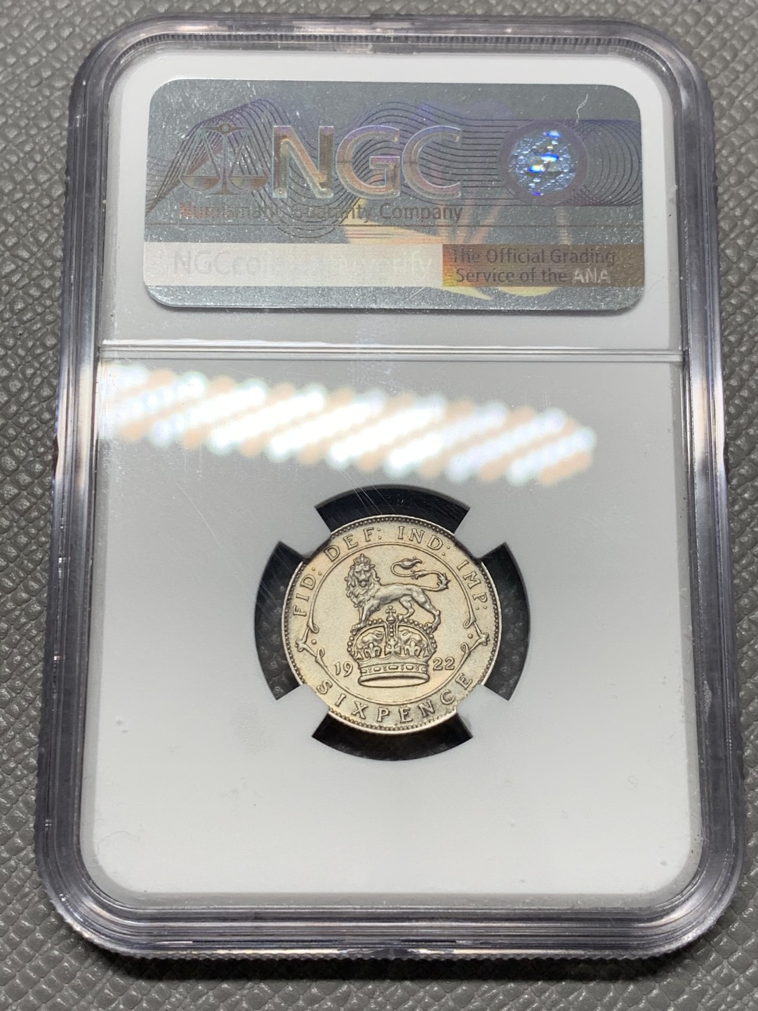 《竞宝斋》第141场-周日，周一 2场 (全场包邮) NGC-AU58 英国1922年 乔五6便士银币 原光好品