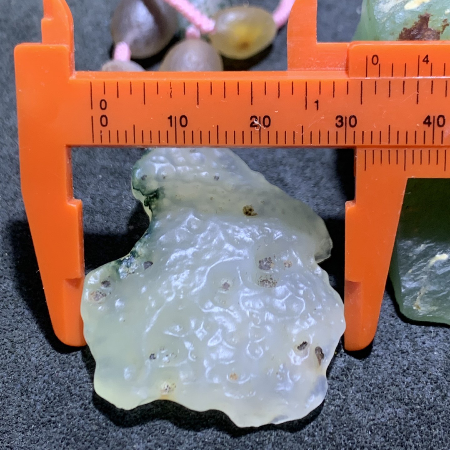 精美天然阿拉善多彩糖心玛瑙原石项链一条！