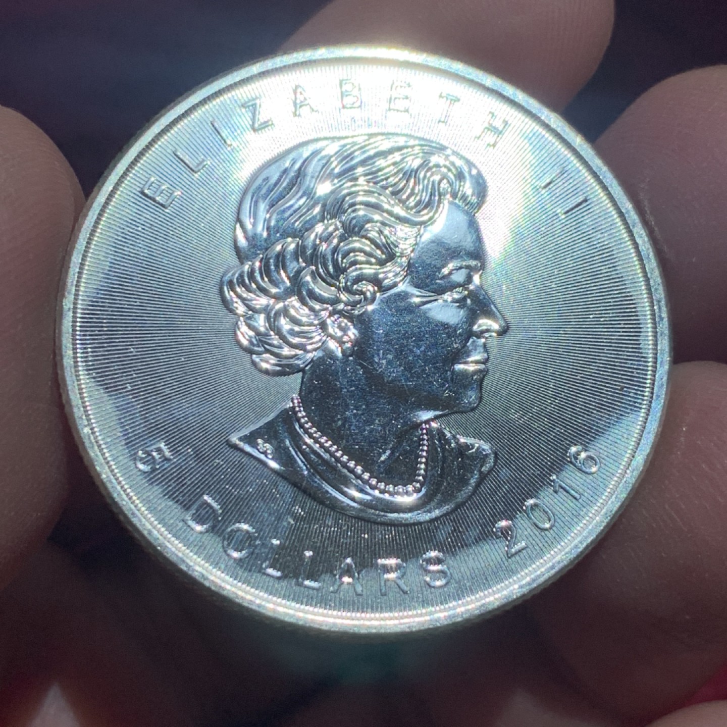 《竞宝斋》第141场-周日，周一 2场 (全场包邮) 加拿大 2016年 9999万足银枫叶 1盎司31.1克 大银币 细节不错