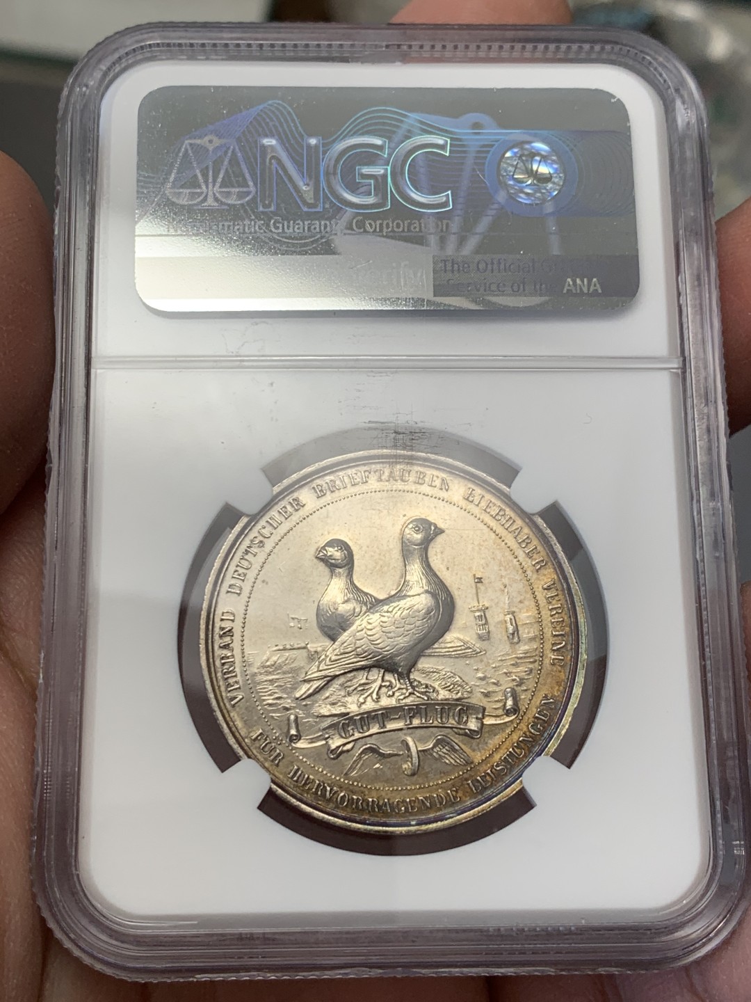 《竞宝斋》第141场-周日，周一 2场 (全场包邮) NGC-MS61 19世纪末 德国威廉二世银章 类镜面pl底板，靓丽环彩包浆，状态出色 细节满满