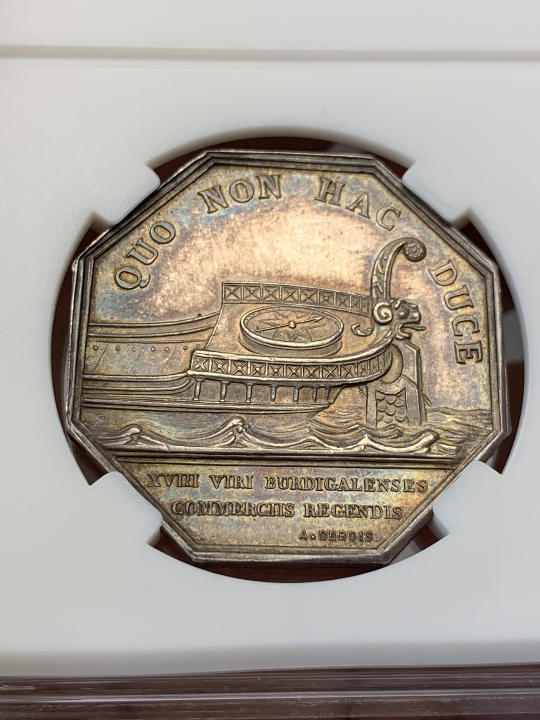 《竞宝斋》第141场-周日，周一 2场 (全场包邮) 法国八角银质代币，1860里昂储蓄银行 金色包浆，味道一流 大块头，21.03g，37mm，丰饶角边铭