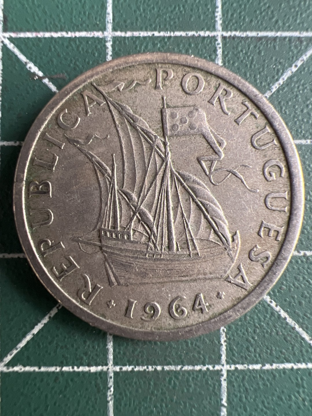 泡泡堂第286期  世界硬币 （无押金，捡漏，全场20包邮，偏远地区除外，接收代拍业务） 葡萄牙帆船5埃斯库多