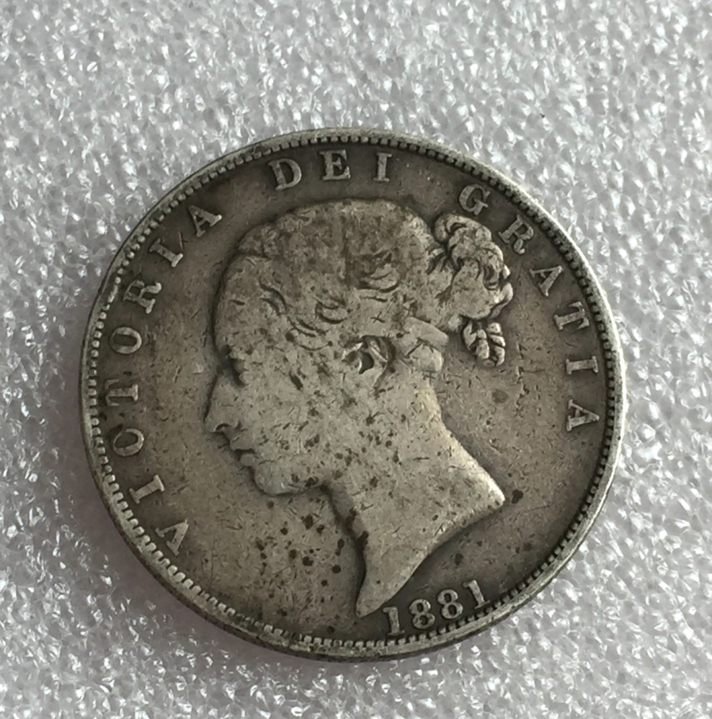 方圆集藏首期专场 9838-英国1881年维多利亚女王小维半克朗银币