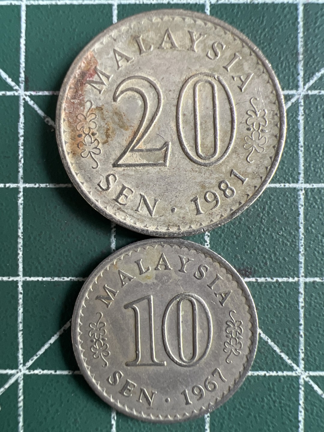 泡泡堂第244期  世界硬币 （无押金，无佣金，捡漏，全场20包邮，偏远地区除外，接收代拍业务） 马来西亚一对